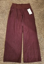 NWT ATHLETA VENICE WIDE LEG HIGH RISE PANTS Burgundy/Garnet Medium