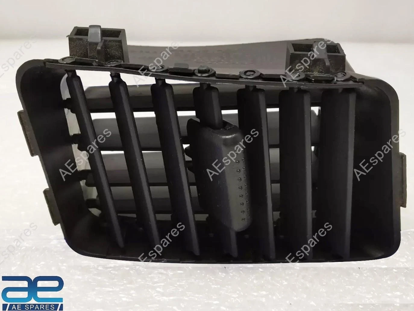 Louver, Center Air Vent RH For Suzuki Wagon R 2012-18 Wagon R Stingray 2013-16 view 3