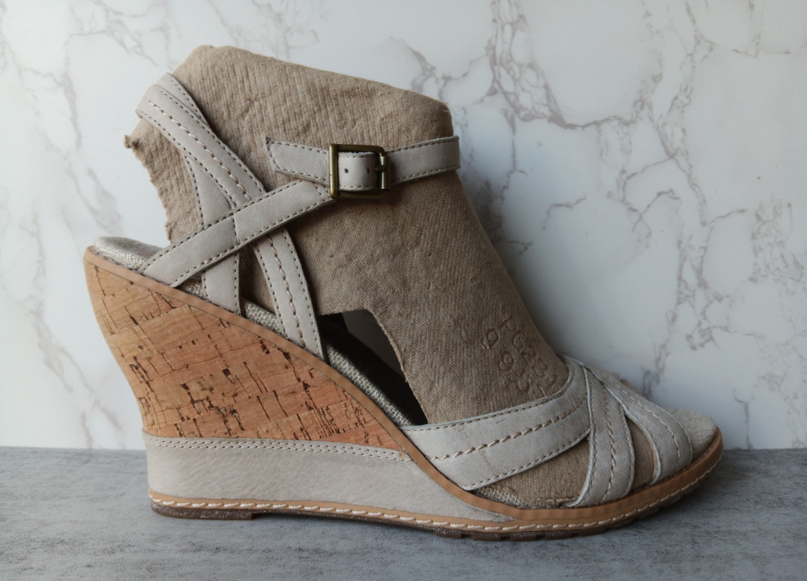 Timberland Women's Earthkeepers Maeslin Strap Sandal Beige 8045R Size 9