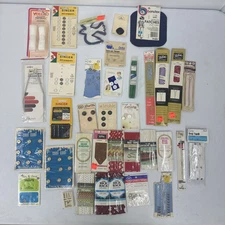 COLLECTIBLE SEWING BOX LOT-VINTAGE BUTTONS, NEW/OLD STOCK, MIXED ITEMS, NEEDLES
