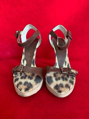 Roberto Cavalli Brown Distressed Leather Metal Strappy Platform Sandals Size 40 - Picture 3 of 9