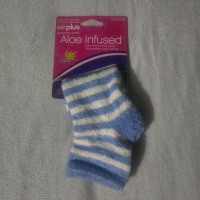Airplus Aloe Infused Ultra Moisturizing Striped Fuzzy Socks - 1 Pair Blue Stripe