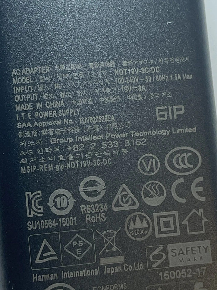 19V 3A Mains AC-DC Switching Adaptor Power Supply 3.5mm x 1.3mm + C7 UK Plug - Image 2 of 4