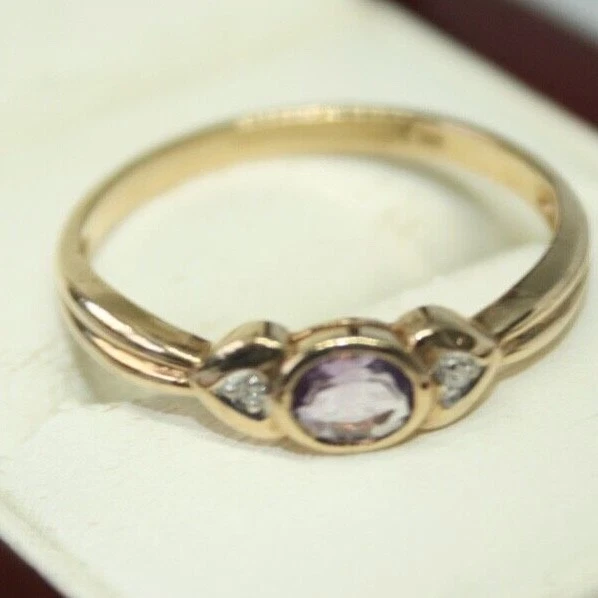 Anillo de amatista y diamantes 100 % genuino de oro amarillo macizo de 9k de 0,40 quilates. Talla 7,75, P Foto 2 de 4