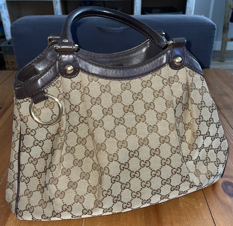 Usado en Excelente Condición Auténtico GUCCI Sukey GG Mediano Original GG Bolso de Mano/Bolso de Hombro de Lona Foto 3 de 4