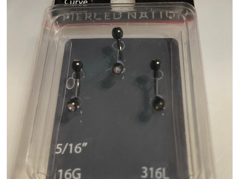 Joyería piercing naval nación perforada de Spencer.  Nuevo en paquetes. Dos paquetes  Foto 4 de 4