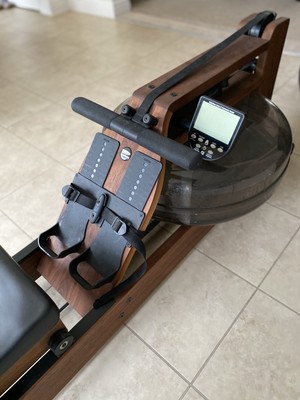 Walnut Rowing Machine WaterRower S4 Rowing Machine – Walnut hardwood construction. Immaculate ...