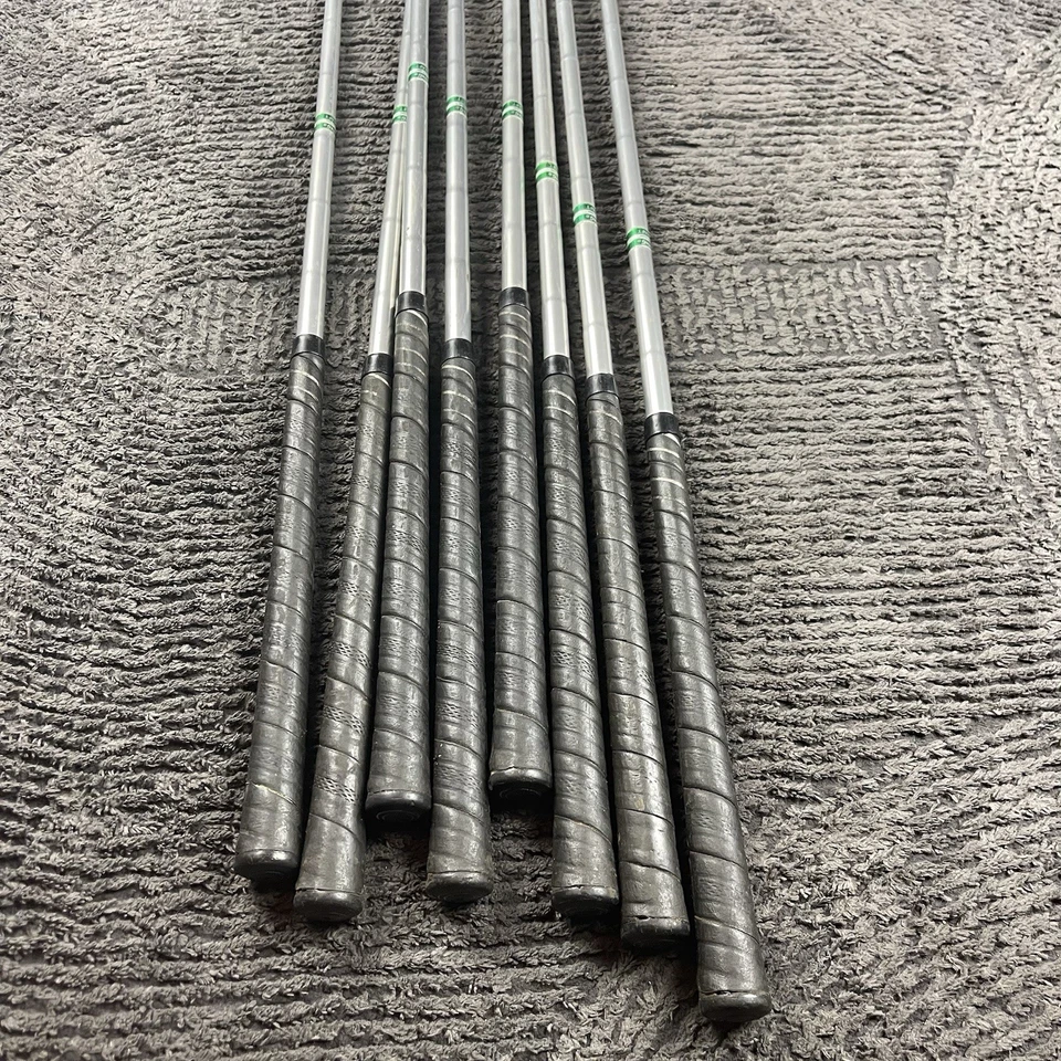 Juego de plancha Spalding Touring Pro 2-3-4-5-6-7-8-9 8 palos eje de aluminio acción eléctrica diestro Foto 4 de 4