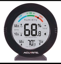 AcuRite 01080M Pro Accuracy Temperature and Humidity Gauge with Alarms Black
