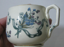 Ancienne tasse Creil et Montereau modèle ruban