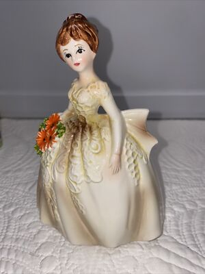 Vintage CAFFCO Lady In A Dress Holding Orange Flowers Vase/planter E-3146. MS-25