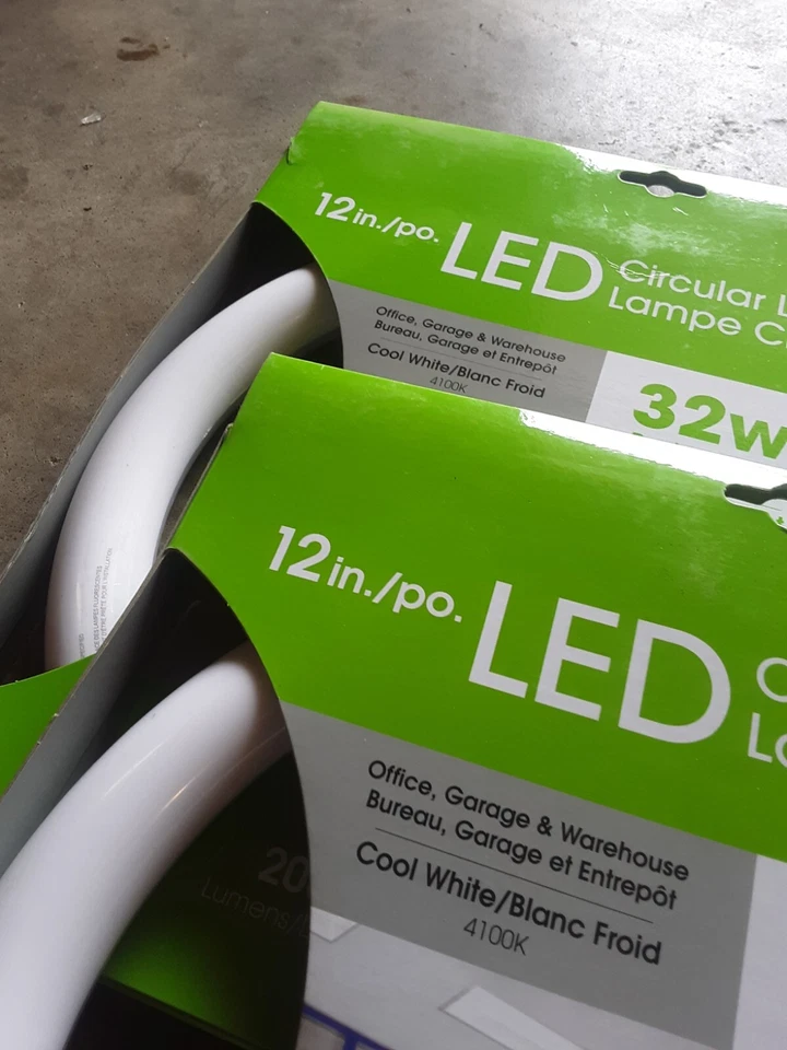 Advertising Clock FEIT ELECTRIC 12 In LED 20 Watt CIRCULAR LAMP T9 REPLACEMENT  - Image 4 of 4