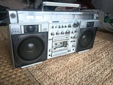 SANYO M X 920 K (M-X920K) Vintage Boombox with cord and manual. FOR PARTS ONLY!