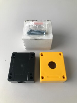 Lovato 8L2PPA1A5 Plastic Enclosure For 1 Operator Yellow Cover