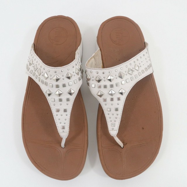 white leather flip flops womens