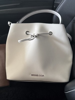 Michael Kors Womens White Leather Inner Pockets Travel Bucket & Drawstring Bag