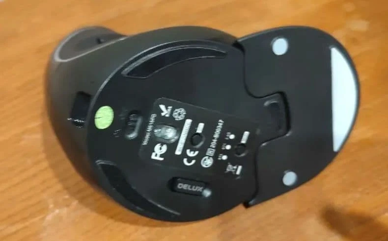 DELUX M618 PLUS Ergonomic Gaming Mouse Black Used/Tested - Image 2 of 4