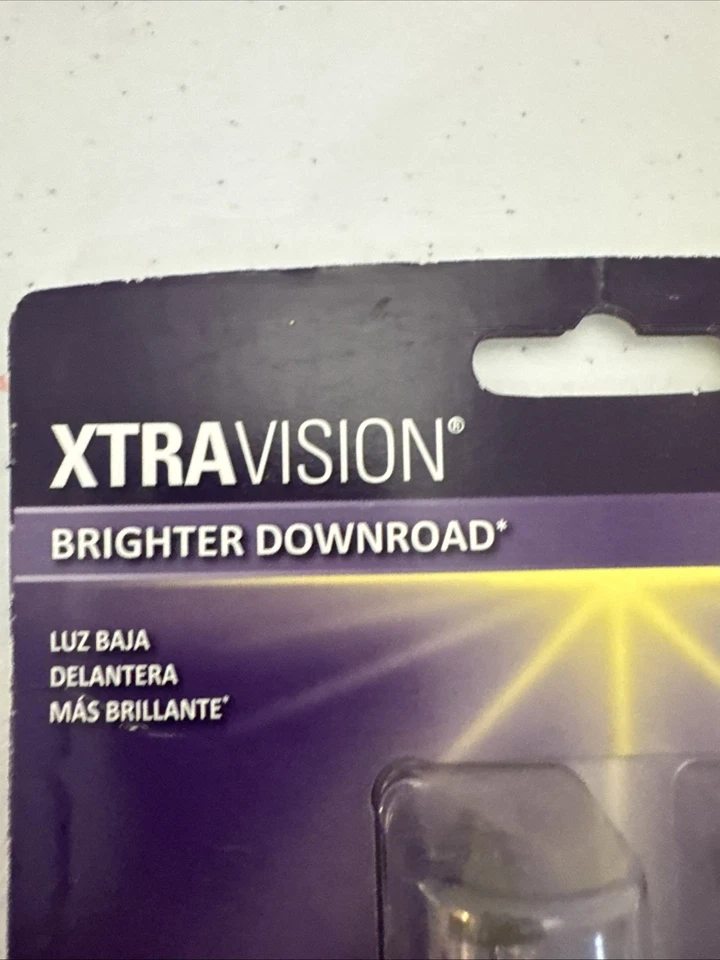 Bombilla Faro-Sedan Sylvania 9006XV.BP2 Foto 2 de 4