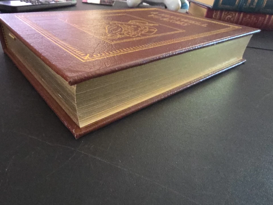 A Farewell To Arms by Ernest Hemingway Easton Press 100 Greatest Books Series! Foto 3 de 4