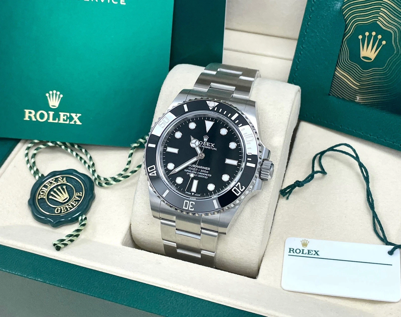 ROLEX NO DATE SUBMARINER 124060 UNWORN FULL SET 2025 BLACK DIAL 41MM