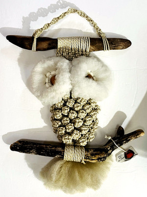VINTAGE HANDMADE MACRAME 20'' FLUFFY OWL WALL HANGING PERCHED ON WOOD SPOKANE, WA