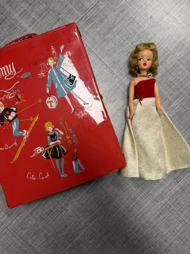 Ideal Vintage Tammy Doll with Lot of Accessories and Clothes 1960s Case