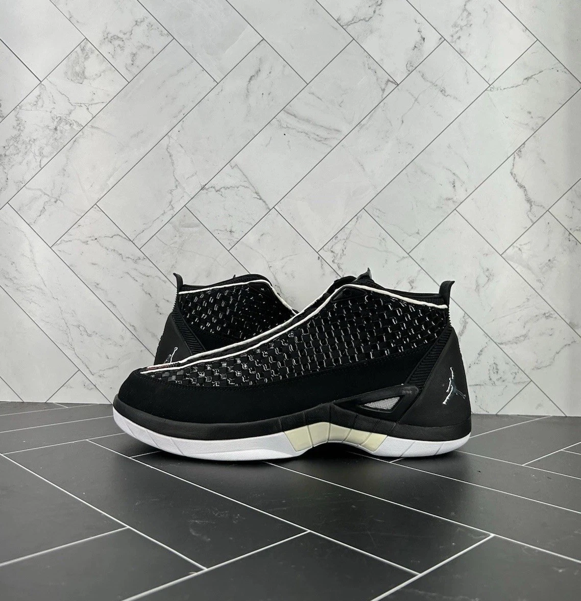 Jordan 15 Retro SE Black Metallic Silver for Sale | Authenticity