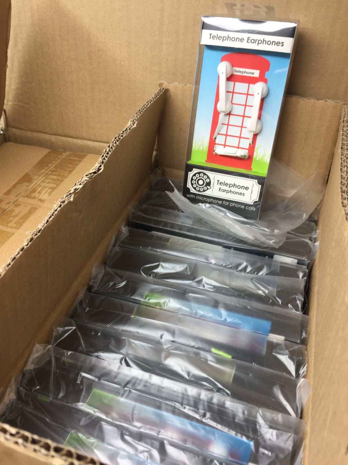 48 Earphones Retro Telephone Style in White – Novelty Wholesale Job Lot