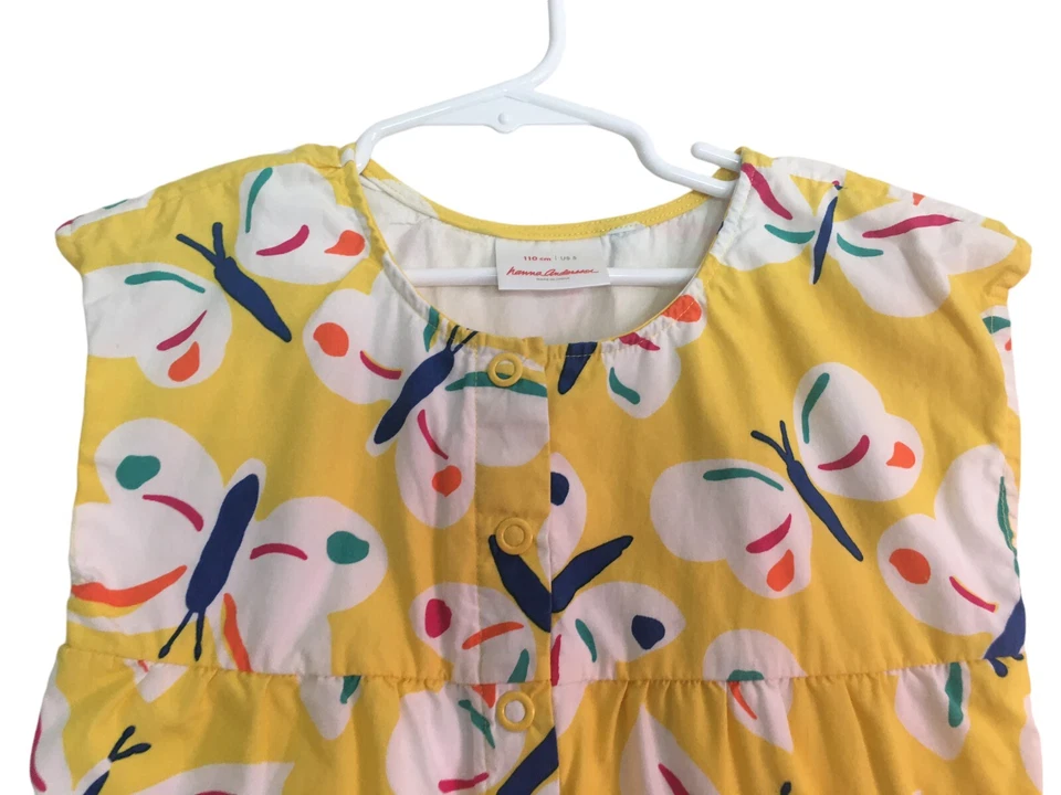 Mameluco Hannah Anderson para niña talla 5 amarillo mariposa abotonada sin mangas Foto 3 de 4