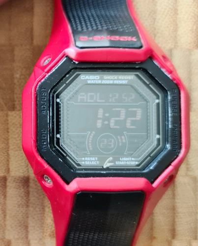 Vintage Casio G-Shock G-056 Polygon Red Slim Series