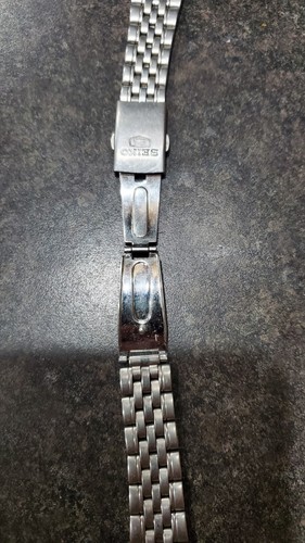 seiko 5 automatic stainless steel Band - Picture 3 of 6
