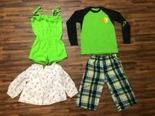 Lot of 4 pcs Kids Size 2-4T: 1pcs Blouse, 1pcs Pants, 1pcs Romper, 1pcs Shirt