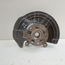 Mercedes-Benz CLA C117 X117 W117 2019 Rechts Radnabe Vorderrad A2464210820 90kW