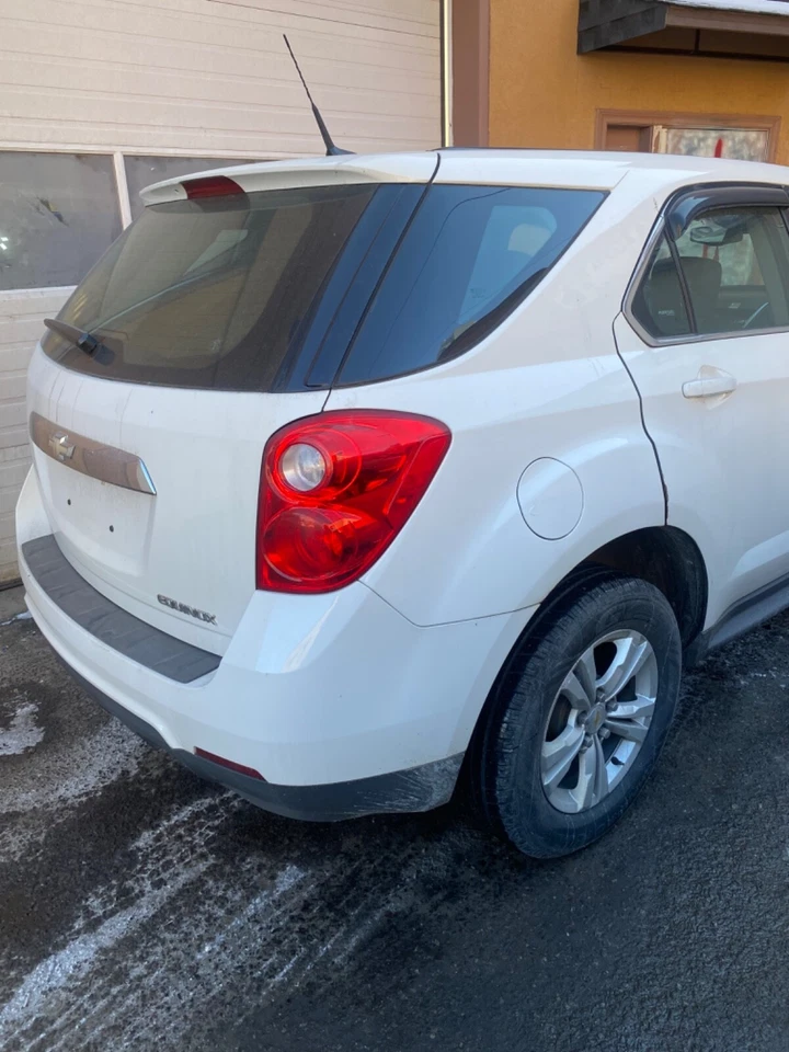 Chevrolet: Equinox Equinox - Image 3 of 4