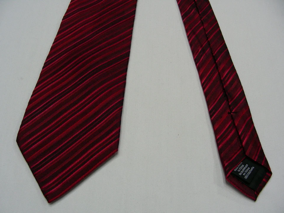 CONCEPTS BY CLAIBORNE - RAYAS ROJAS Y NEGRAS - ¡CORBATA 100% SEDA! Foto 4 de 4