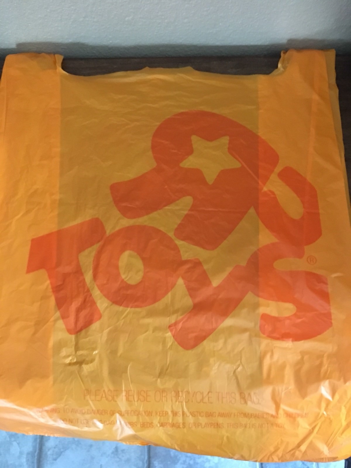 Toys “R” Us Star Wars Stormtrooper [Exclusive] “Toys R Us” Bag