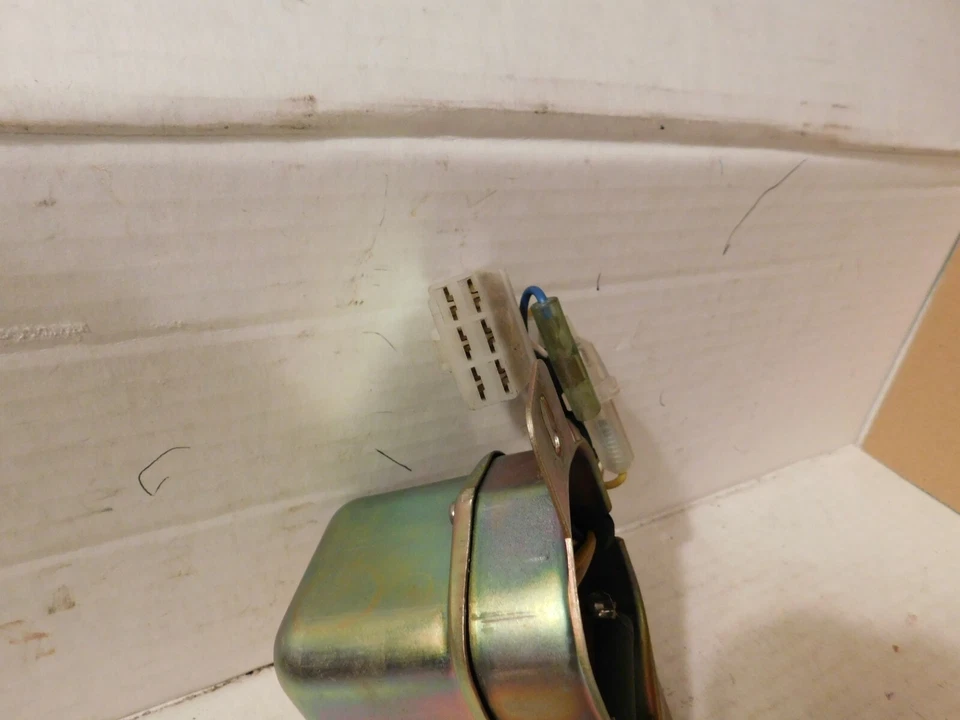 FMAFA-12-2 MAZDA B1600 B1800 GLC 808 FORD COURIER VOLTAGE REGULATOR  - Image 2 of 2