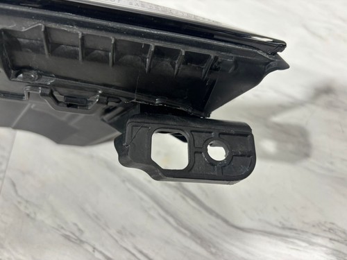 2023-2024 BMW G70 740I I7 DAYTIME RUNNING LIGHT OEM RIGHT SIDE CRYSTAL LED DRL - Picture 10 of 19