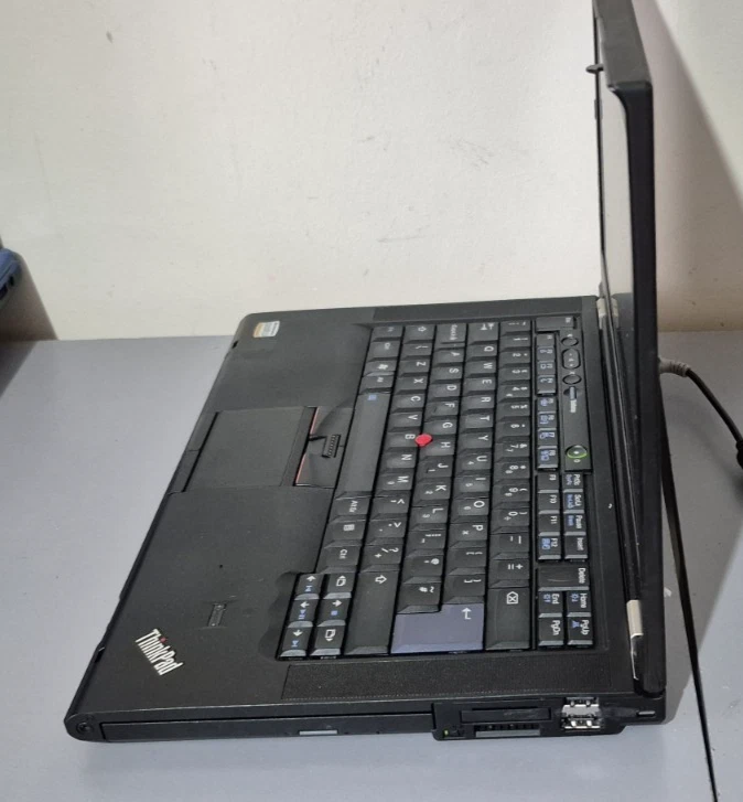 Lenovo ThinkPad T420 intel Core i5 2.50GHz 500GB SSD 8GB Ram Windows 10 Pro - Image 3 of 4