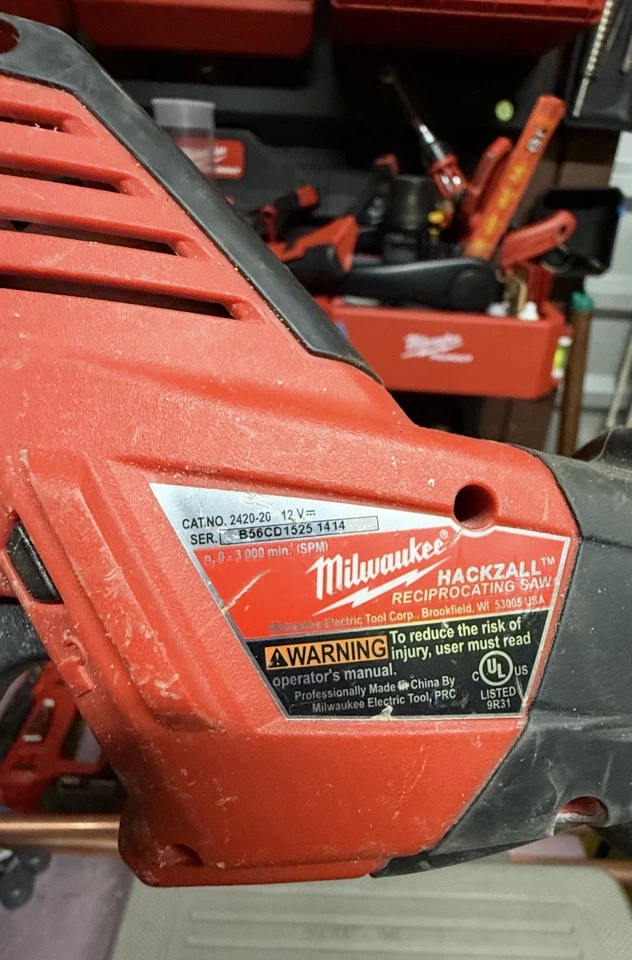Sierra recíproca Hackzall MILWAUKEE - 2420-20 M12 (solo herramienta) usada funciona Foto 3 de 4
