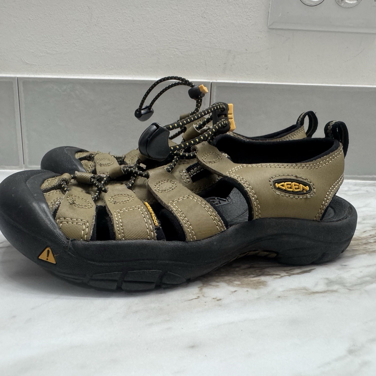 Sandali Keen Newport scarpe da trekking outdoor acqua taglia 2 anni