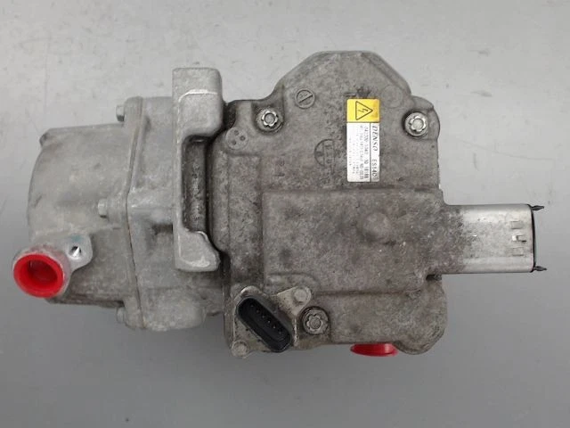 🇫🇷 COMPRESSEUR AIR CONDITIONNE TOYOTA YARIS ➤8837015010 ♻️ - Photo 2/3