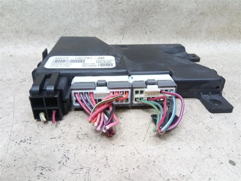 Módulo de entrada sin llave 5W7T13C791AB bloqueo de robo compatible con 05 FORD CROWN VICTORIA VIC Foto 3 de 4