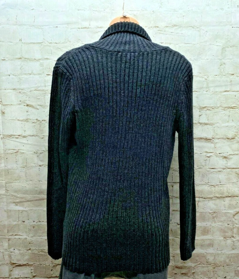 Cárdigan suéter gris tejido con cable grande Van Heusen para mujer con botones cuadrado Foto 4 de 4