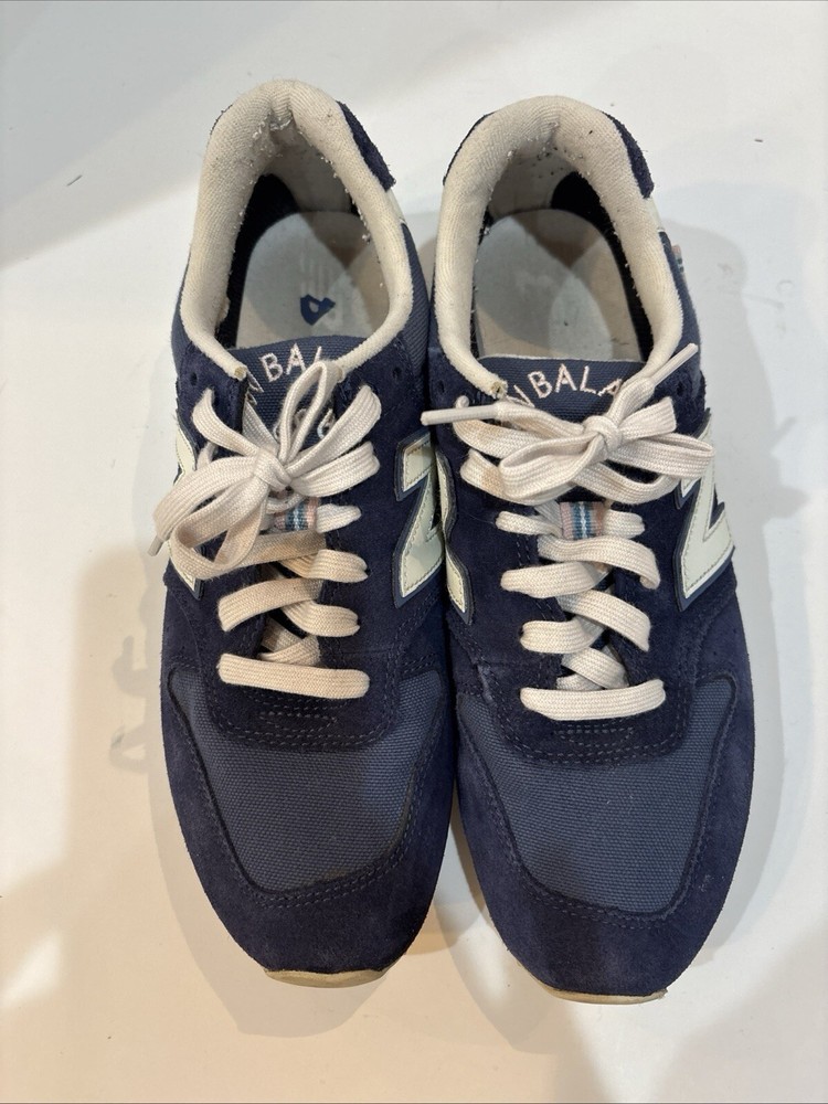New Balance696 WL Navy Blue Great Condition