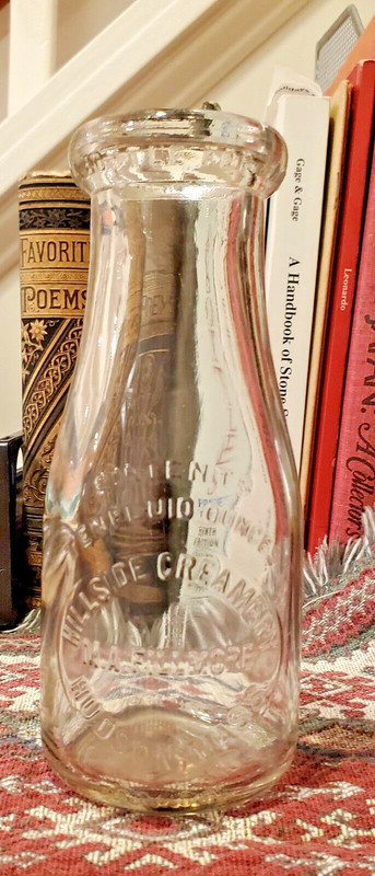 HUDSON, MASS - VINTAGE MILK BOTTLE, HILLSIDE CREAMERY, M.A. FILLMORE