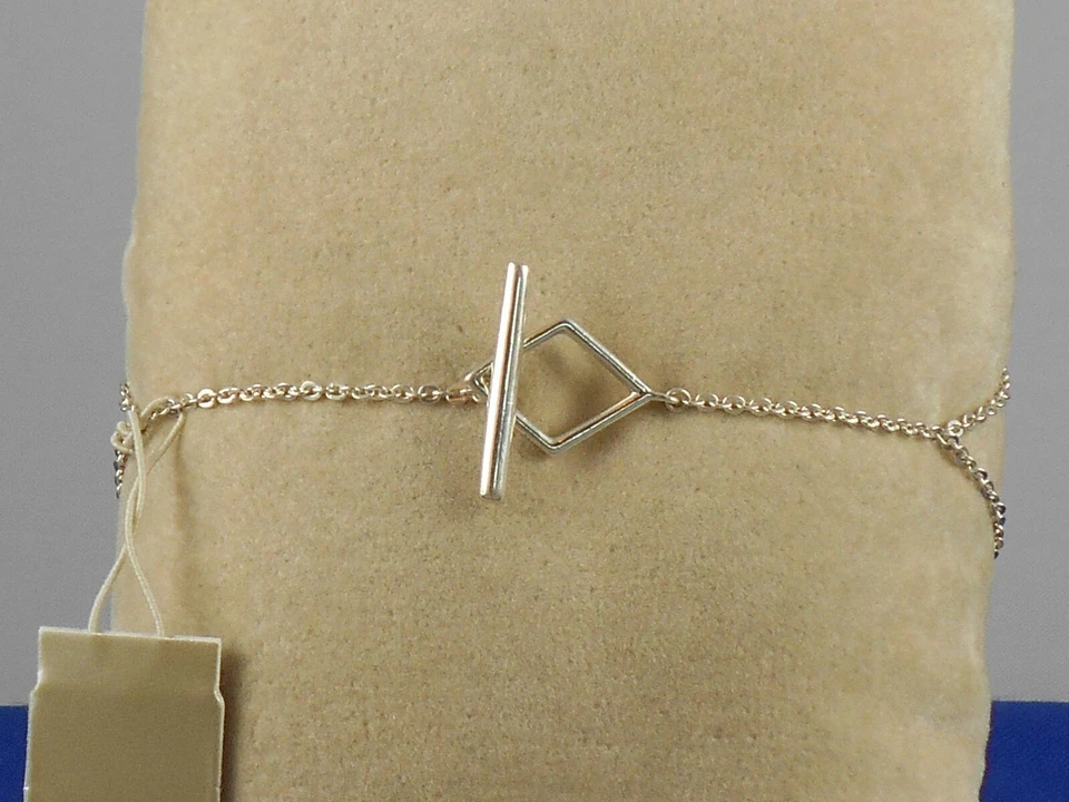 Brazalete de palanca triángulo Howlita blanco hematita hecho en puntos de plata esterlina Barse Foto 4 de 4