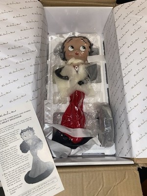Danbury Mint 2004 Scarlet Splendor Betty Boop Collector Doll NEW IN BOX 16 