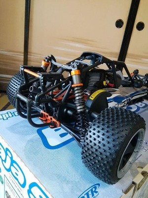 HPI　ｂaｊａ5ｂ2台ｾｯﾄ値下げしましたよろしくお願いします。　ﾒｶ類付の中古品の出品です。引き取り可能な方でお願いします。 HPI Racing Baja 5B 1/5 RC Gas Off-Road Buggy 2-Stroke Engine RTR