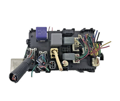 2004 Toyota Matrix 2004 Modulo Fuse Box Engine 0200274254 OEM